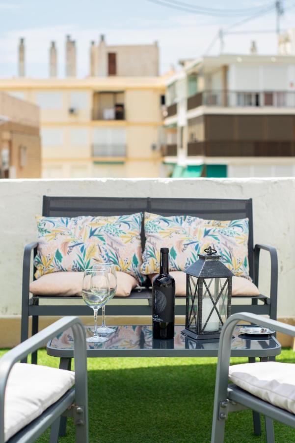 Atico Frente Al Mar 2 Terrazas Barbacoa Y Parking Sujeto A Disponibilidad Leilighet El Campello Eksteriør bilde