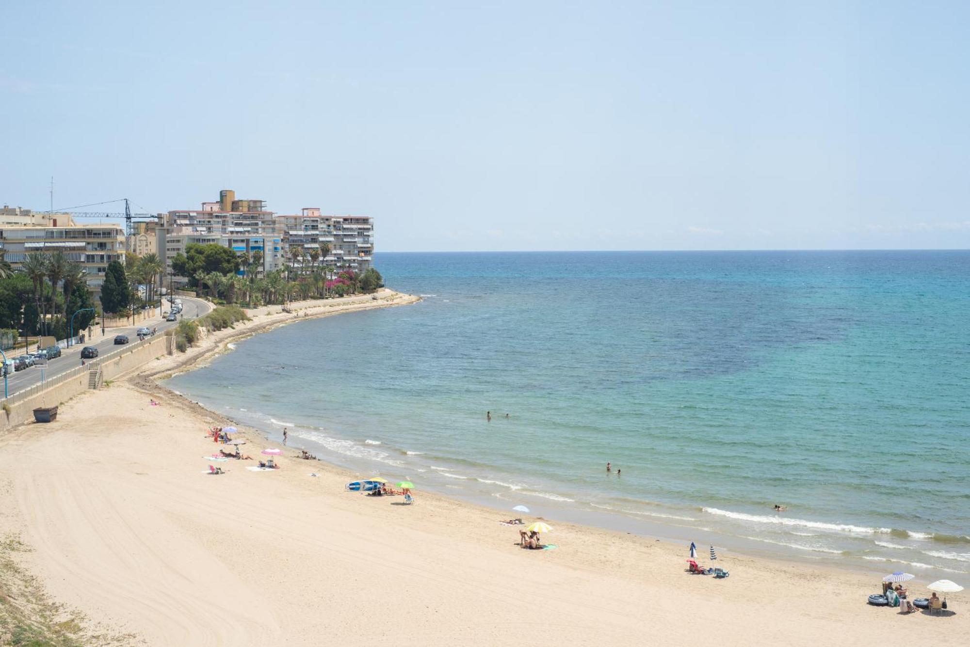 Atico Frente Al Mar 2 Terrazas Barbacoa Y Parking Sujeto A Disponibilidad Leilighet El Campello Eksteriør bilde