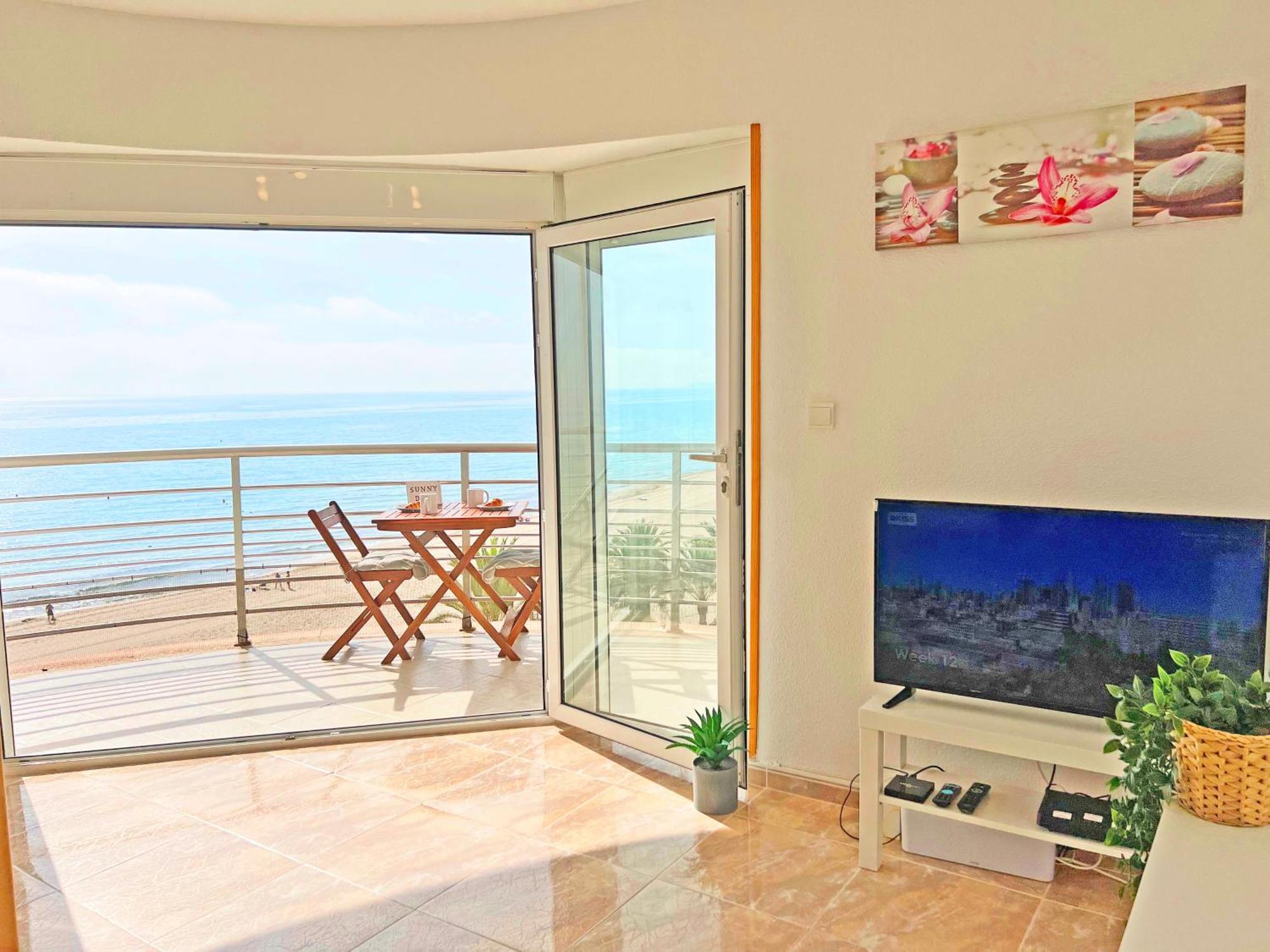 Atico Frente Al Mar 2 Terrazas Barbacoa Y Parking Sujeto A Disponibilidad Leilighet El Campello Eksteriør bilde