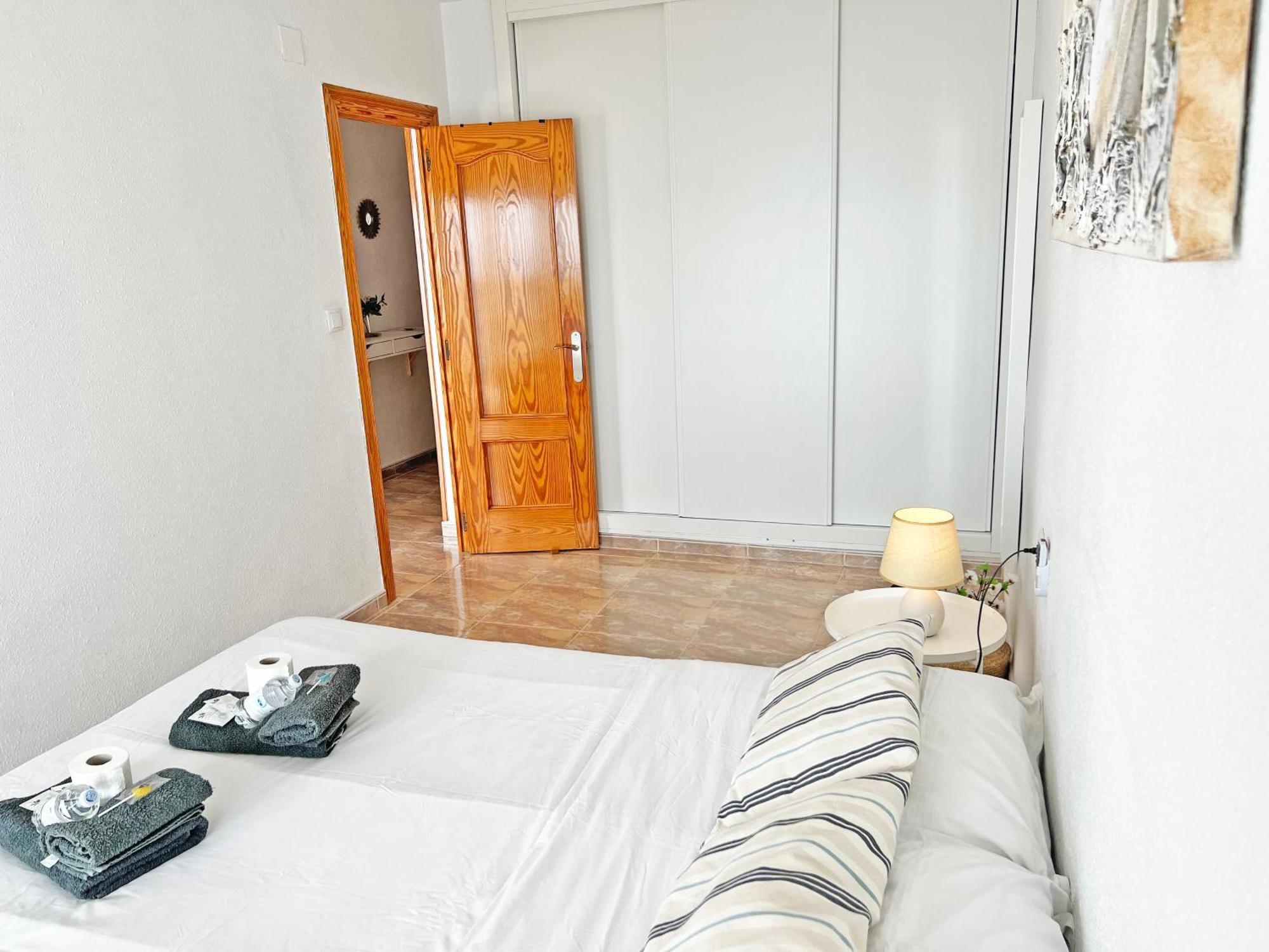 Atico Frente Al Mar 2 Terrazas Barbacoa Y Parking Sujeto A Disponibilidad Leilighet El Campello Eksteriør bilde