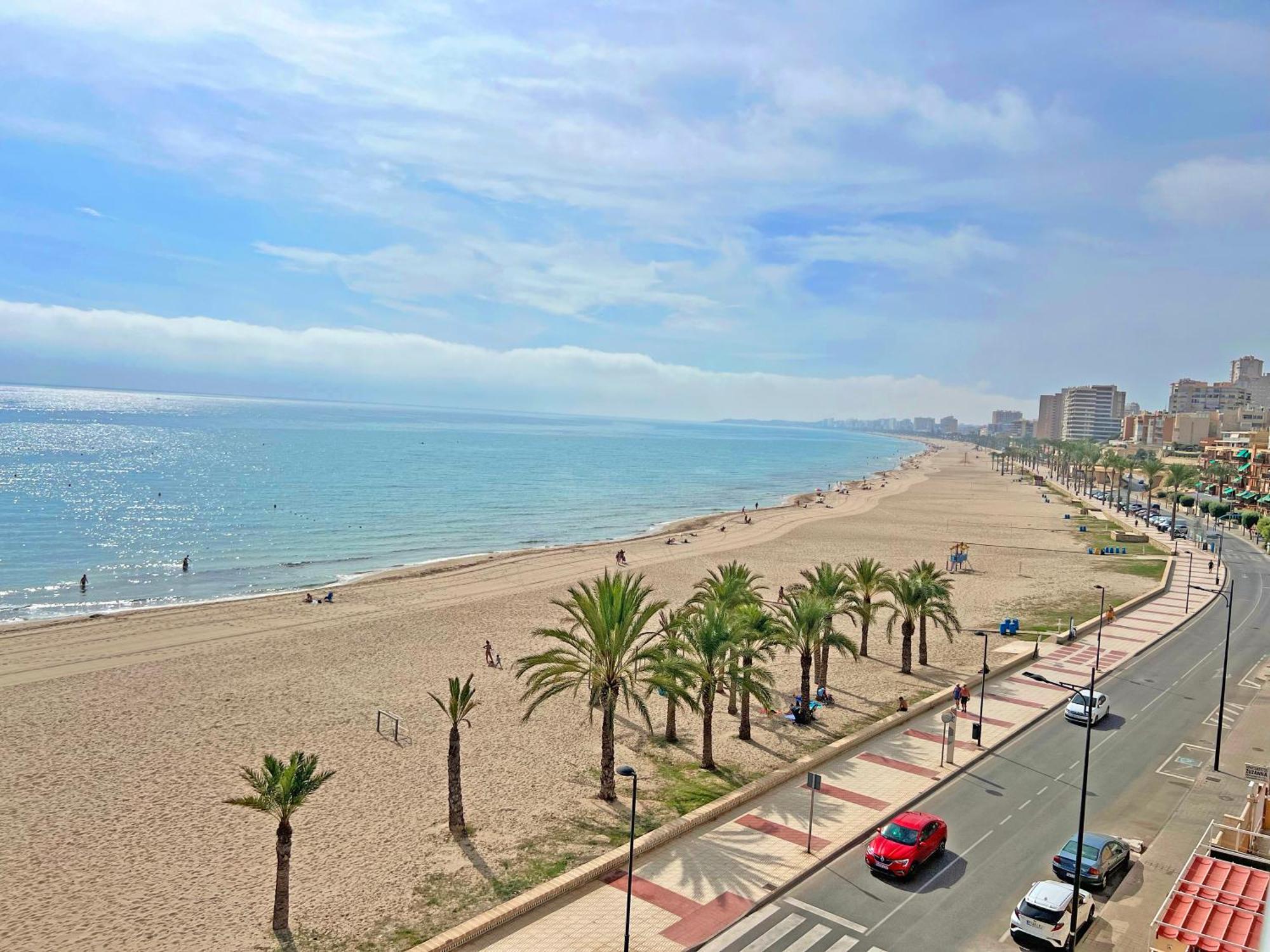 Atico Frente Al Mar 2 Terrazas Barbacoa Y Parking Sujeto A Disponibilidad Leilighet El Campello Eksteriør bilde