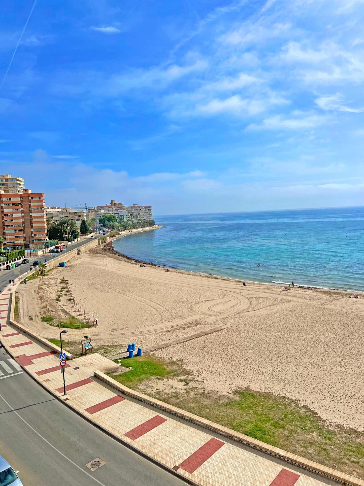 Atico Frente Al Mar 2 Terrazas Barbacoa Y Parking Sujeto A Disponibilidad Leilighet El Campello Eksteriør bilde