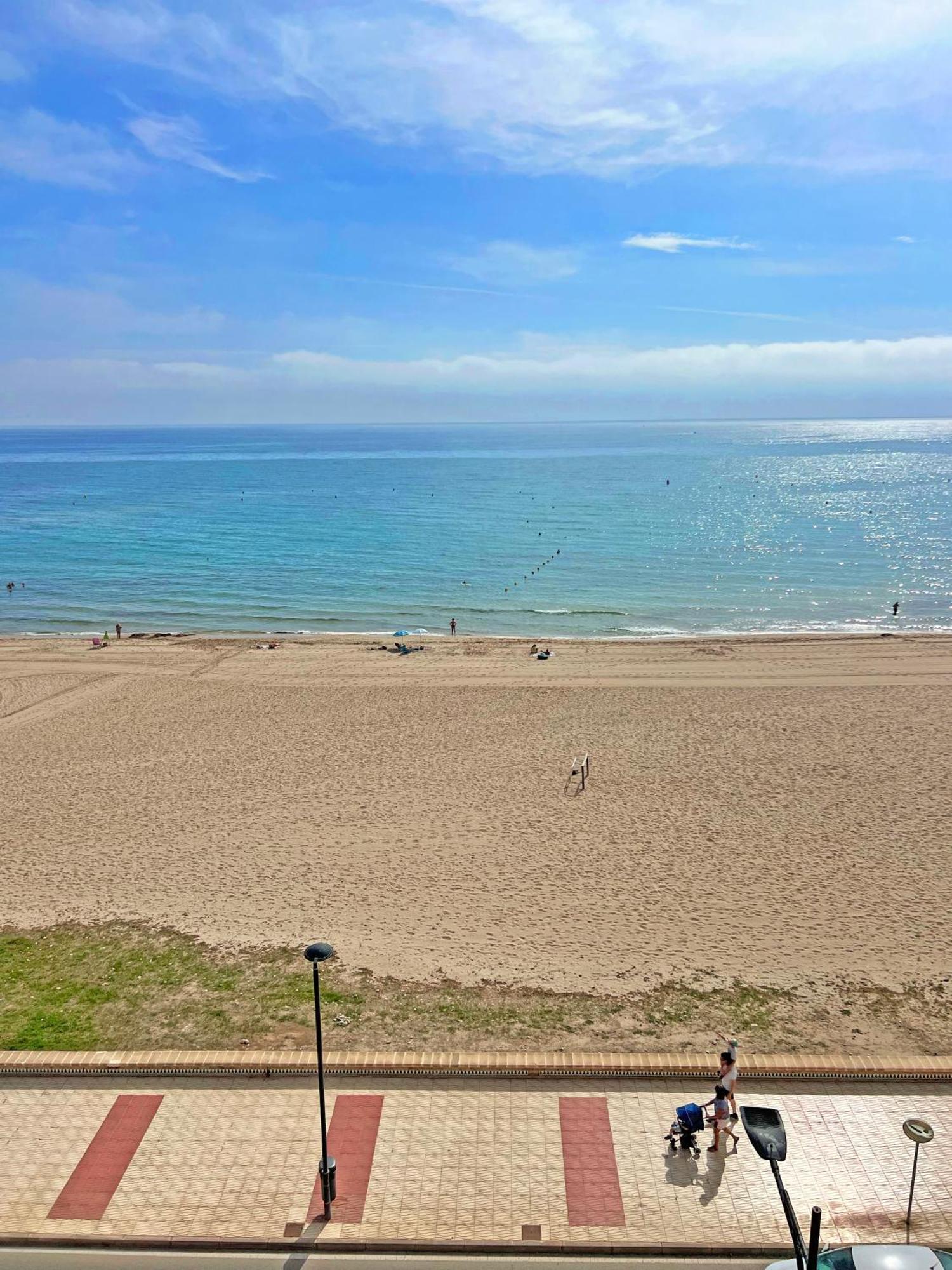 Atico Frente Al Mar 2 Terrazas Barbacoa Y Parking Sujeto A Disponibilidad Leilighet El Campello Eksteriør bilde