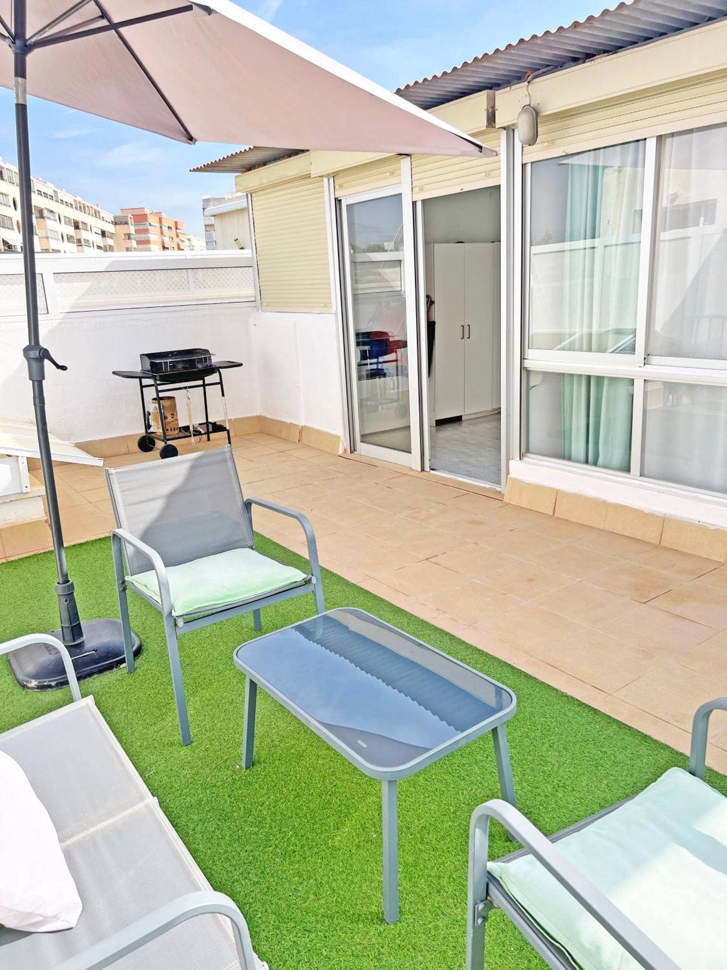 Atico Frente Al Mar 2 Terrazas Barbacoa Y Parking Sujeto A Disponibilidad Leilighet El Campello Eksteriør bilde