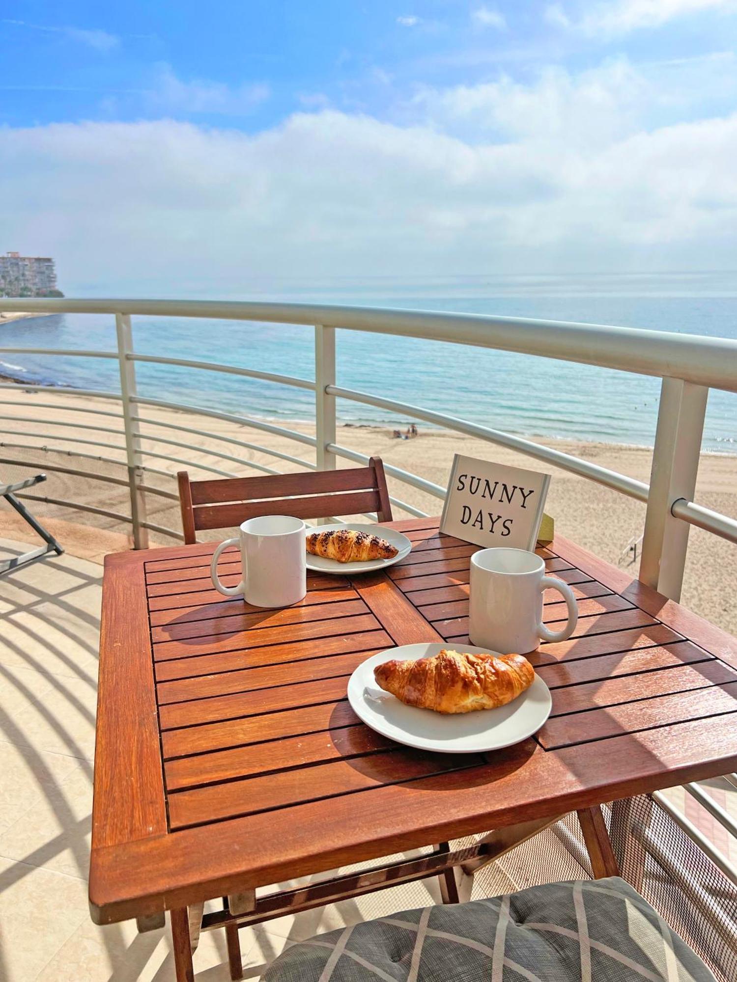 Atico Frente Al Mar 2 Terrazas Barbacoa Y Parking Sujeto A Disponibilidad Leilighet El Campello Eksteriør bilde